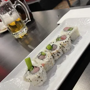 Spicy yellowtail roll