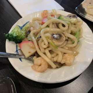 42. Seafood Fried Udon