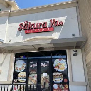 Exterior, right next door to Smith&apos;s
