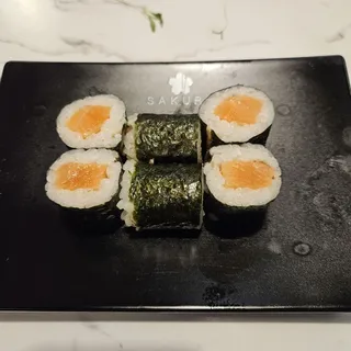 Salmon Maki Roll