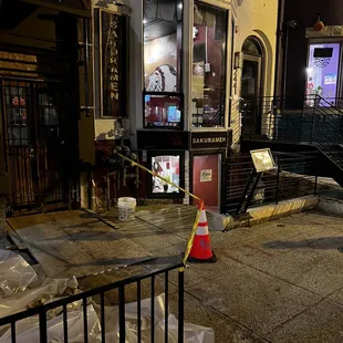 Outside of Sakuramen