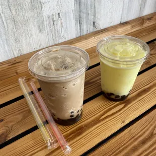 Thai frozen coffee, pineapple boba