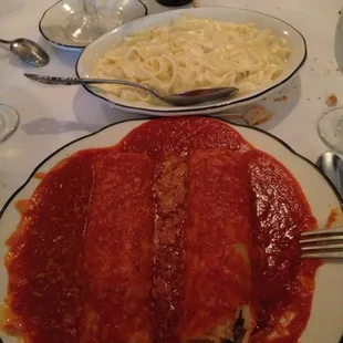 Veal cannelloni with Fettuccine Alfredo ... The best!