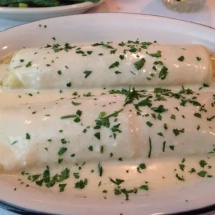 Canneloni stuff with crabmeat
