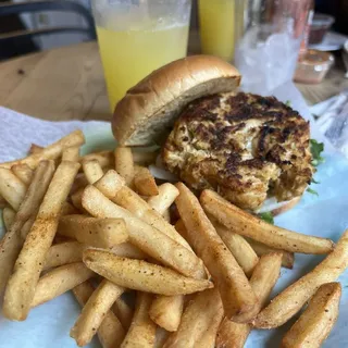 Maryland Crab Cake Sandwich Combo