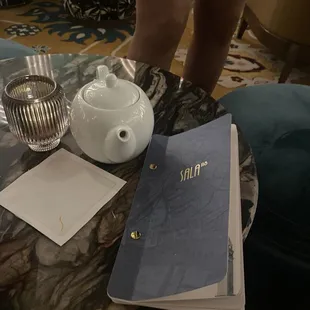 Tea with legs