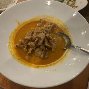 Curry with pork and no vegetables
