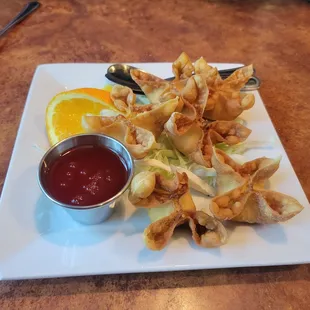 Crab wontons