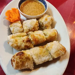 Crispy vegetable rolls
