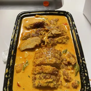 Kang Pet Ped Yang (Crispy Duck Curry)