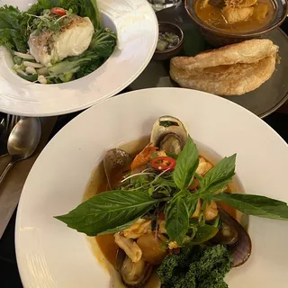 MASSAMUN CURRY NUER & ROTI