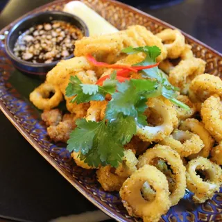 PLA MUK TOD (Fried Turmeric Coconut Calamari)