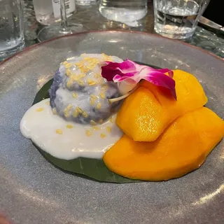Mango Sticky Rice (Seasonal)