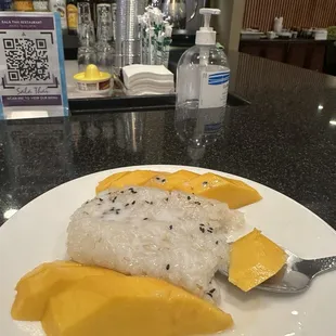 Mango sticky rice