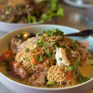 ramen and noodles, food