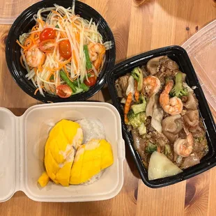 Papaya salad, pad see ew, mango sticky rice