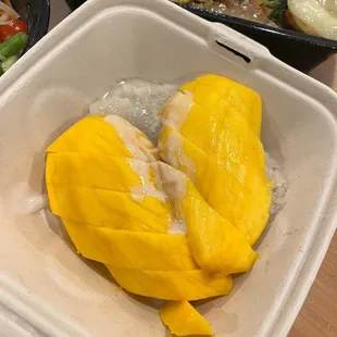 Mango sticky rice