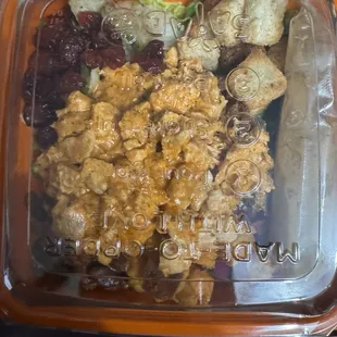 Autumn salad with buffalo chicken