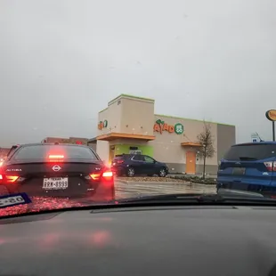 Line for the mobile pickup!