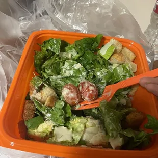 3/5 times I ask for no tomato and I get tomatoes and I don't know what that yellow stuff is ‍