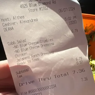 Super fair prices for a fresh salad!