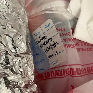 What a rude employee. I hope your disrespectful ass gets fired.