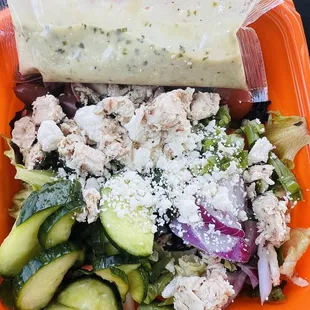 Greek salad w/chicken .. every bite tastes like olives .. no bueno