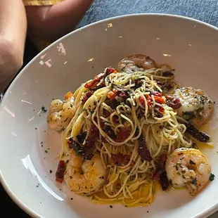 Shrimp pasta