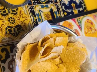 Los Tres Amigos