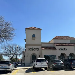 The restaurant view from the parking lot.