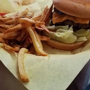This place is more than deserving of 5 stars. Exceptional staff and service, quick to great and take our order.