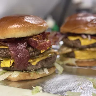 The Salem&apos;s Burger