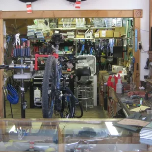 Salida Bike Company - interior (looking into the shop)