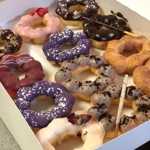 1 dozen ($25)