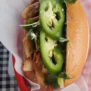 Chicken bahn mi