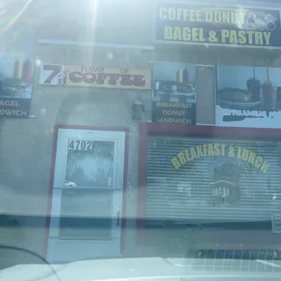 The front door to Slidas Country Kitchen