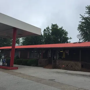 No signage, but this is the storefront.