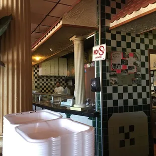 Pizza ovens at Sali&apos;s. Old schoolish New York style. Classic. No chi-chi stuff here.