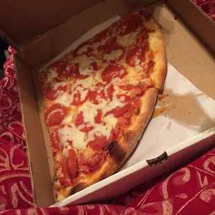Absolutely the best pizza I&apos;ve ever had. I recommend it! Freshness and the people are so nice and beautiful.