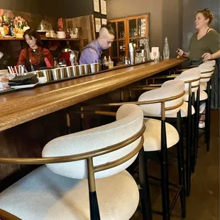 sushi and sashimi, interior