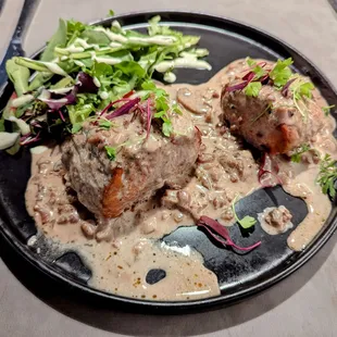 Pork jager in red wine mushroom sauce