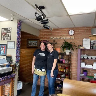 The ladies at Sallies