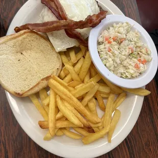 Sally&apos;s Burger with fries &amp; cole slaw