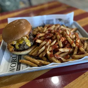 Billy Burger w/ cheddar and fries