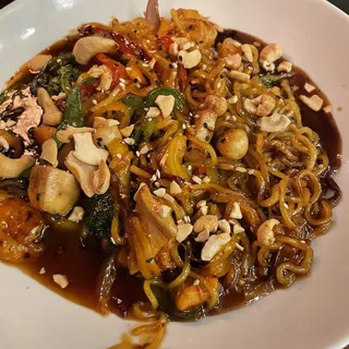 Spicy Seafood Lo Mein