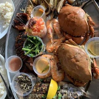 15. Crispy Seafood Platter