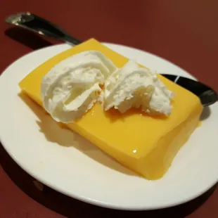 Mango pudding