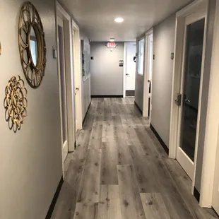 Salon Ro Suites