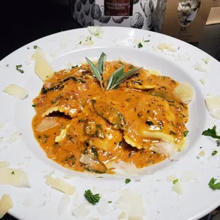 pasta dish, pasta, food