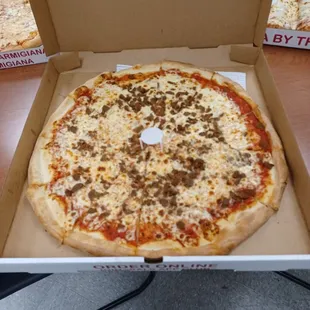 Pizza with sausage